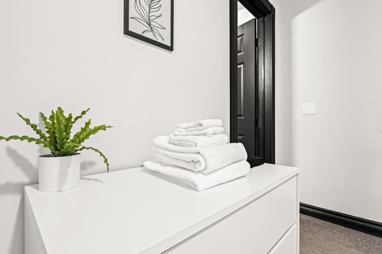 Midtown Modern Charm *