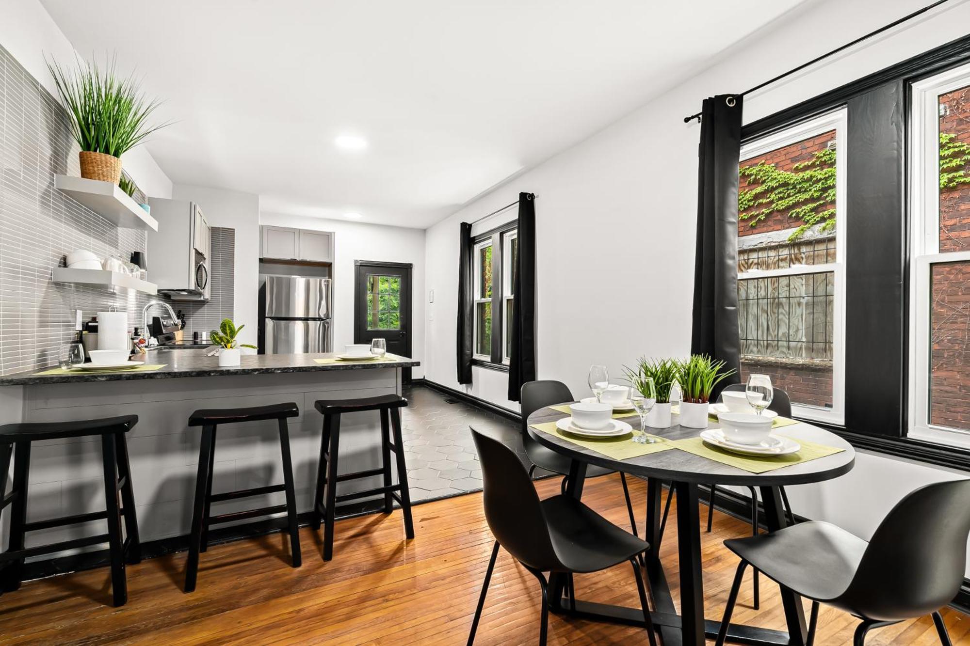 Midtown Modern Charm *
